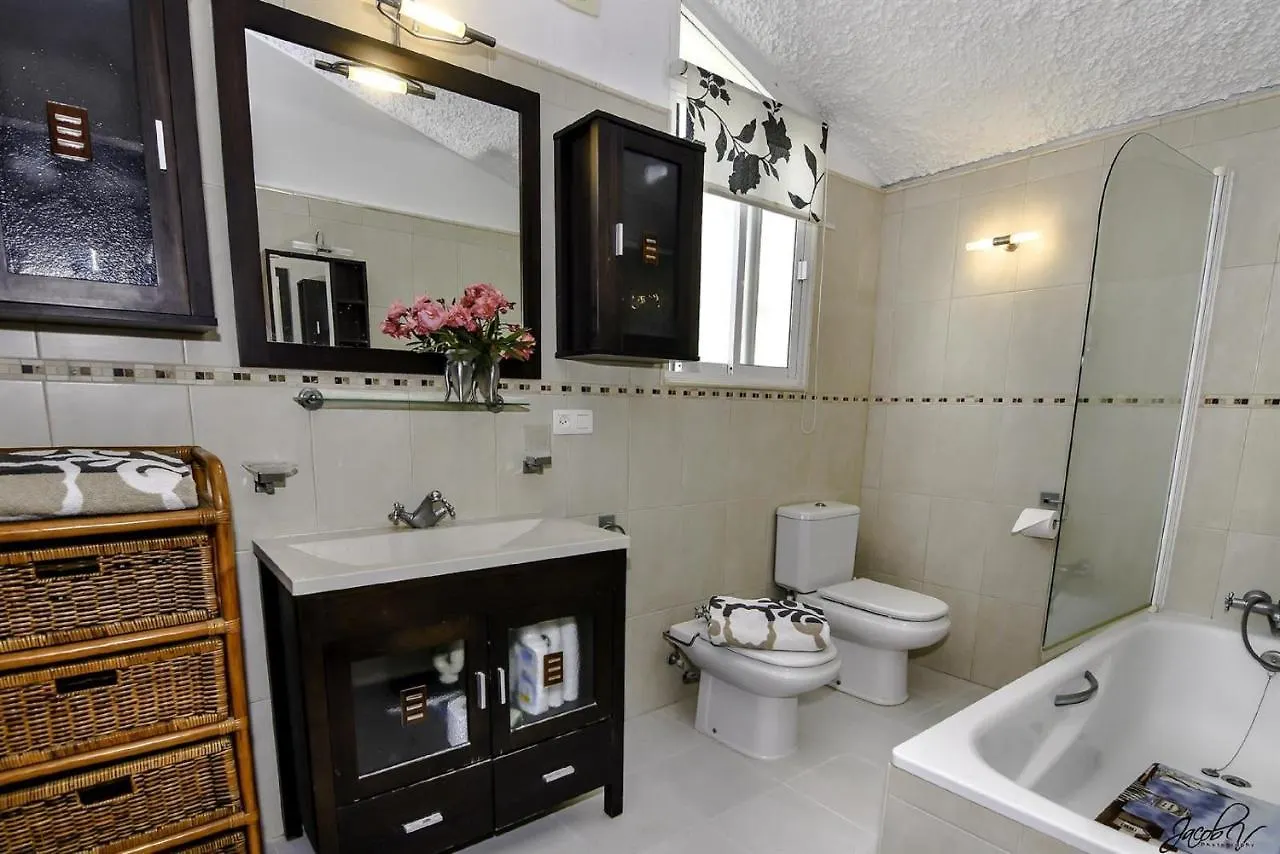 Holiday home 51297 - Cute Beach House Estepona
