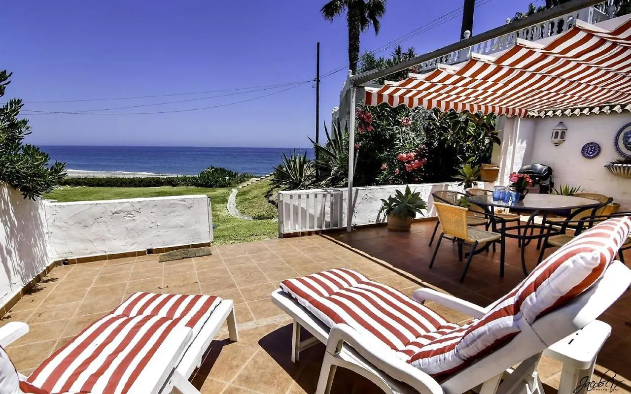51297 - Cute Beach House Estepona