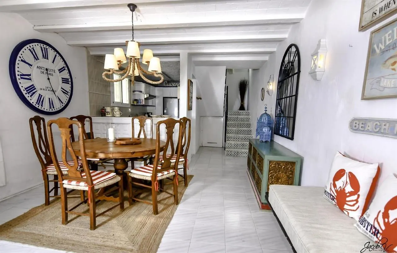 Holiday home 51297 - Cute Beach House Estepona